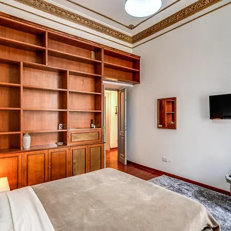 Corso Trieste 62 דירה *